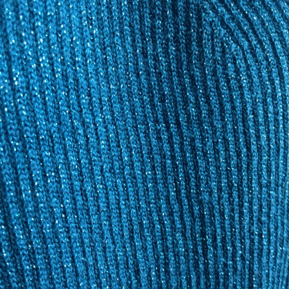 Pretty Blue Knit Top - Picture 6 of 6